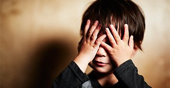 Дитячий стрес: що це і як реагувати батькам